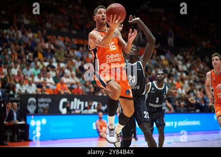 Stefan Jovic de Valencia basket lors de la BKT EuroCup Round 2 de la saison régulière le 2 octobre 2024 au Pabellon Fuente de San Luis (Valence ). Valencia Banque D'Images