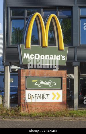 Logo de Mc Donald's, Mc Drive, Allemagne, Europe Banque D'Images