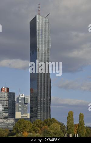 DC Tower Vienna Autriche, le plus haut bâtiment d'Autriche (250 m), DC Tower Vienna Autriche, le plus haut bâtiment d'Autriche (250 m) Banque D'Images