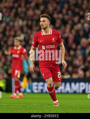 Le Diogo Jota de Liverpool en action lors du match de l'UEFA Champions League entre Liverpool et le Bologna FC 1909 à Anfield, Liverpool le mercredi 2 octobre 2024. (Photo : Steven Halliwell | mi News) crédit : MI News & Sport /Alamy Live News Banque D'Images