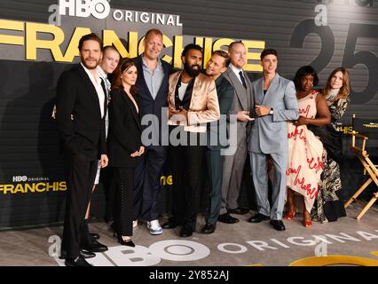 LOS ANGELES, CALIFORNIE - OCTOBRE 01 : (G-d) Daniel Brühl, Ruaridh Mollica, Darren Goldstein, Aya Cash, Himesh Patel, Billy Magnussen, Isaac Powell, Lô Banque D'Images