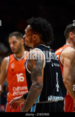 Valencia, Espagne. 02 octobre 2024. Jaizec Lottie de Veolia Hamburg Towers vu lors de la BKT EuroCup Round 2 de la saison régulière entre Valencia basket et Hambourg au Pavello Municipal font de Sant Lluis. Score final : Valencia basket 105:78 Hambourg. (Photo par German Vidal Ponce/SOPA images/SIPA USA) crédit : SIPA USA/Alamy Live News Banque D'Images