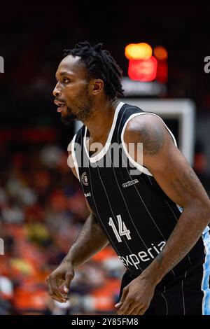 Valencia, Espagne. 02 octobre 2024. Camron Reece de Veolia Hamburg Towers vu lors de la BKT EuroCup saison régulière Round 2 entre Valencia basket et Hambourg au Pavello Municipal font de Sant Lluis. Score final : Valencia basket 105:78 Hambourg. (Photo par German Vidal Ponce/SOPA images/SIPA USA) crédit : SIPA USA/Alamy Live News Banque D'Images