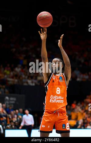 Jean Montero de Valencia basket en action lors de la BKT Eurocup saison régulière Round 2 le 2 octobre 2024 à Pabellon Furente San Luis (Valencia,BKT Banque D'Images