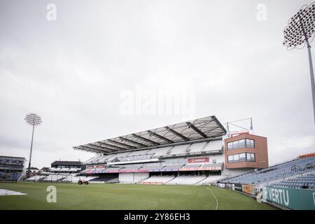 Vues générales sur Emerald Stand, Headingley Stadium, Leeds, West Yorkshire. Headingley est le siège du Yorkshire County Cricket Club. Banque D'Images