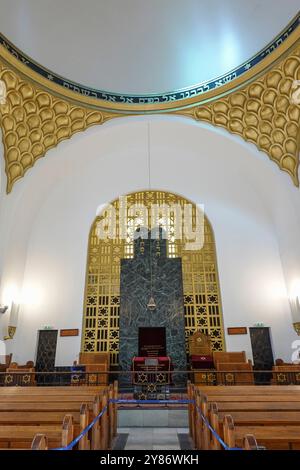 Hongrie, Budapest, à l'intérieur de la Grande Synagogue de la rue Dohany est la plus grande d'Europe et est un centre du judaïsme néolog. Il a été construit en mauresque Rev Banque D'Images