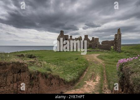 Ruine du nouveau château de Slains près d'Aberdeen. Banque D'Images