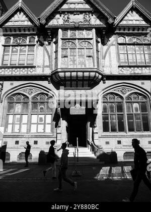 The Beaney House of Art & Knowledge, Bibliothèque, Art Gallery, Canterbury, Kent, Angleterre, Royaume-Uni, GB. Banque D'Images