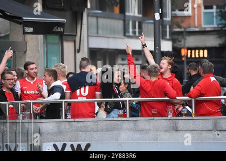 Bilbao, Espagne, 03 octobre 2024 : les fans d'AZ Alkmaar lors de la prévisualisation du match de l'UEFA Europa League entre Athletic Club et AZ Alkmaar le 03 octobre 2024 à Bilbao, Espagne. Crédit : Alberto Brevers / Alamy Live News. Banque D'Images