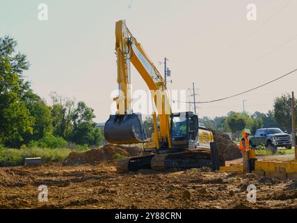 Excavatrice Kobelco SK350 LC sur un chantier de construction. Banque D'Images