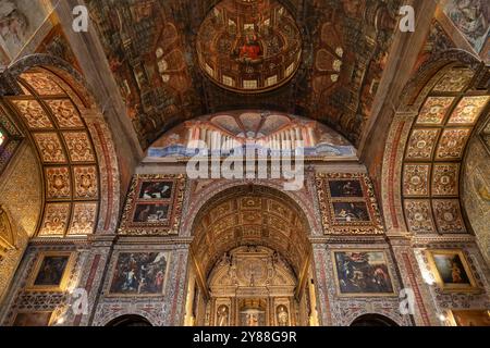 Intérieur de l'église jésuite - Igrejo do Colégio à Funchal. Banque D'Images