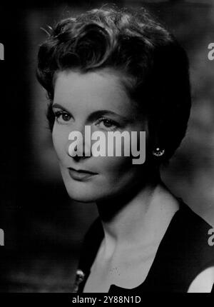 Lady Eden - épouse du premier ministre de Grande-Bretagne -- avant son mariage, en 1952, avec Sir Anthony Eden, elle était Clarissa Spencer Churchill. Lady Eden est une nièce de Sir Winston Churchill. 14 octobre 1955. (Photo de Vivienne, Camera Press) Banque D'Images