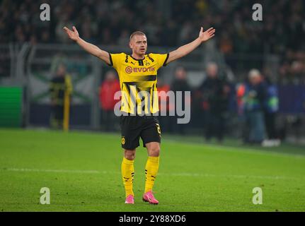 Dortmund, Allemagne. 1er octobre 2024. Julian Ryerson de Borussia Dortmund lors du match MD2 de Ligue des Champions entre Borussia Dortmund et Celtic au signal Luna Park, Dortmund, Allemagne. Crédit : Ulrik Pedersen/Alamy Banque D'Images