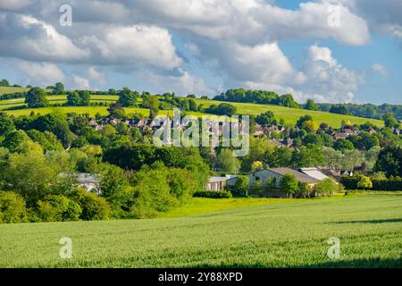 Regardant à travers la vallée de Darent vers Eynesford Kent Banque D'Images