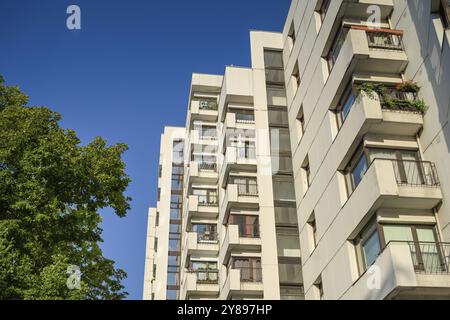 Immeuble d'habitation, de grande hauteur, préfabriqué, Sesenheimer Strasse, Bismarckstrasse, Charlottenburg-Wilmersdorf, Berlin, Allemagne, Europe Banque D'Images