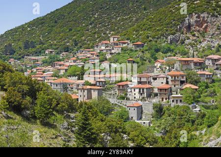 Stemnitsa est un village de montagne en Arcadie, Péloponnèse, Grèce, Europe Banque D'Images