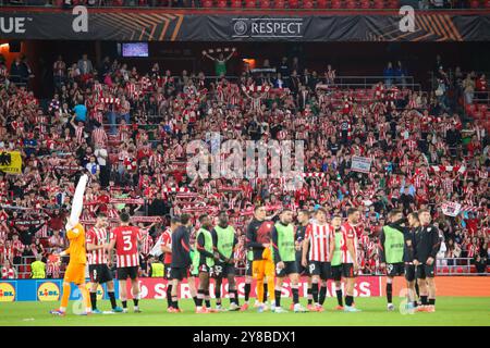 Bilbao, Euskadi, Espagne. 3 octobre 2024. Bilbao, Espagne, 03 octobre 2024 : les joueurs de l'Athletic Club célèbrent leur victoire lors du match 2024'''25 de l'UEFA Europa League Group Stage Round 2 entre l'Athletic Club et l'AZ Alkmaar le 03 octobre 2024 au stade San Mamés de Bilbao, Espagne. (Crédit image : © Alberto Brevers/Pacific Press via ZUMA Press Wire) USAGE ÉDITORIAL SEULEMENT! Non destiné à UN USAGE commercial ! Banque D'Images