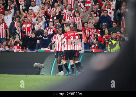 Bilbao, Euskadi, Espagne. 3 octobre 2024. Bilbao, Espagne, 03 octobre 2024 : les joueurs de l'Athletic Club célèbrent le premier but lors du match de 2024'''25 de l'UEFA Europa League Group Stage Round entre l'Athletic Club et l'AZ Alkmaar le 03 octobre 2024 au stade San Mamés de Bilbao, Espagne. (Crédit image : © Alberto Brevers/Pacific Press via ZUMA Press Wire) USAGE ÉDITORIAL SEULEMENT! Non destiné à UN USAGE commercial ! Banque D'Images