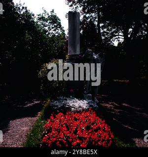 DAS Grab von Wolfgang Amadeus Mozart auf dem Friedhof Sankt Marx in Wien, Österreich um 1981. 90040000092 Banque D'Images