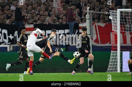 Torschuss Aktion Torchance Chris Fuehrich VfB Stuttgart (27) VfB Stuttgart v. Sparta Prag, Fussball, UEFA Champions League, Spieltag 2, saison 2024/25, 01.10.2024 Foto : Eibner-Pressefoto/Michael Weber Banque D'Images