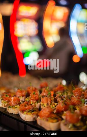 différentes collations alimentaires et hors-d'œuvre dans le casino Banque D'Images