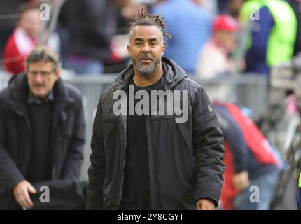 Munich, Deutschland. 28 septembre 2024. firo : 28.09.2024, football, football, 1. Ligue, 1. Bundesliga, saison 2024/2025, 5.match FC Bayern Munich - Bayer 04 Leverkusen 1:1, Patrick Owomoyela, demi-chiffre, crédit : dpa/Alamy Live News Banque D'Images