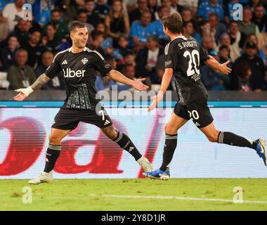 Naples, Campanie, ITALIE. 4 octobre 2024. Pendant le match de football du 04/10/2024, valable pour le championnat italien Serie A - 2024/25 à Naples au Diego Armando Maradona Stadium entre SSC Napoli vs FC Como. Sur la photo : objectif le Gabriel Strefezza de Côme (crédit image : © Fabio Sasso/ZUMA Press Wire) USAGE ÉDITORIAL SEULEMENT! Non destiné à UN USAGE commercial ! Crédit : ZUMA Press, Inc/Alamy Live News Banque D'Images