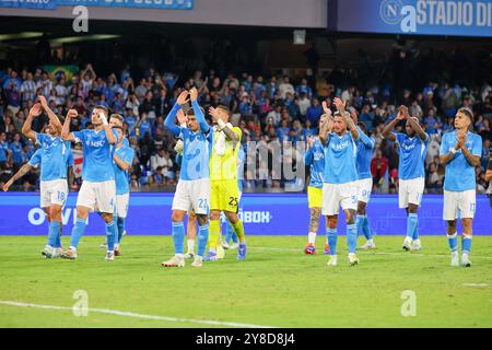 Naples, Campanie, ITALIE. 4 octobre 2024. Pendant le match de football du 04/10/2024, valable pour le championnat italien Serie A - 2024/25 à Naples au Diego Armando Maradona Stadium entre SSC Napoli vs FC Como. Sur la photo : (crédit image : © Fabio Sasso/ZUMA Press Wire) USAGE ÉDITORIAL SEULEMENT! Non destiné à UN USAGE commercial ! Crédit : ZUMA Press, Inc/Alamy Live News Banque D'Images