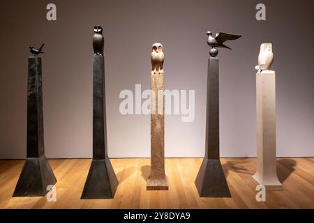 Christie's est une maison de vente aux enchères de luxe située à Rockefeller Center, New York City, USA 2024 Banque D'Images