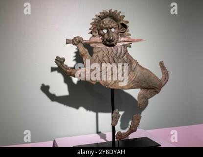 Christie's est une maison de vente aux enchères de luxe située à Rockefeller Center, New York City, USA 2024 Banque D'Images