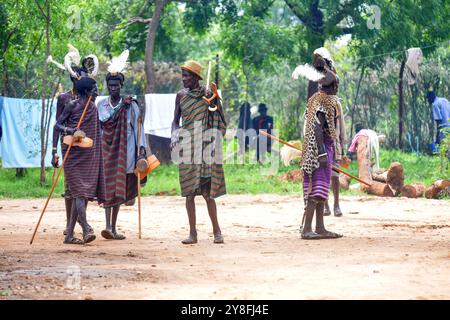 Karimojong aînés à Kotido - Karamoja Ouganda Banque D'Images