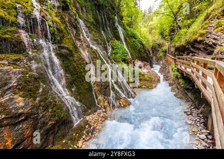 Wimbachklamm canyon de Wimbach dans les Alpes bavaroises à Ramsau Bavière près de Berchtesgaden, Allemagne Banque D'Images