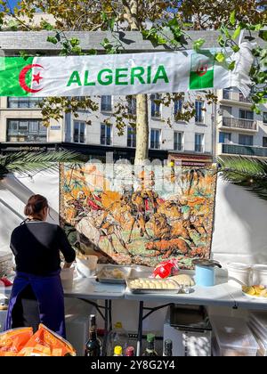 Paris, France, vente femme algérienne, Street Food, Exotic Food at International Food Street Festival, 'marché des cuisines du monde', Banque D'Images