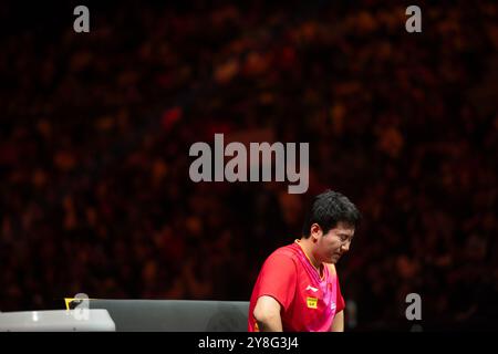 Pékin, Chine. 5 octobre 2024. Liang Jingkun réagit lors de la demi-finale masculine en simple entre ma long de Chine et Liang Jingkun de Chine au World Tennis de table (WTT) China Smash 2024 à Beijing, Chine, 5 octobre 2024. Crédit : Xiao Yijiu/Xinhua/Alamy Live News Banque D'Images