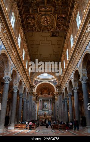 Chiesa dei Girolamini a Napoli o San Filippo Neri Banque D'Images