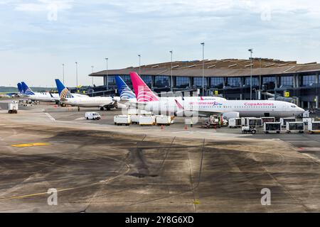 Panama City, Panama - 30 juin 2024 : Copa Airlines Boeing 737-9 MAX avion avec Hazlo a Tiempo livrée spéciale à Panama City, Panama. Banque D'Images