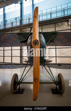 The Halberstadt CL.IV on display in the Pre-1920 Aviation section at the Steven F. Udvar-Hazy Center in Chantilly, VA. Banque D'Images