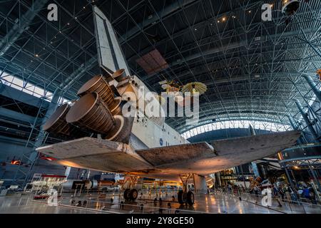 The Space Shuttle Discovery, on display at the Steven F. Udvar-Hazy Center, part of the Smithsonian National Air and Space Museum. Stock Photo