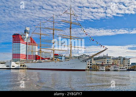 Hôtel Viking à Gothenburg et bâtiment Lilla Bommen Banque D'Images