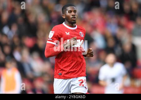 Londres, Angleterre. 5 octobre 2024. Daniel Kanu pendant le match Sky Bet EFL League One entre Charlton Athletic et Birmingham City à The Valley, Londres. Kyle Andrews/Alamy Live News Banque D'Images