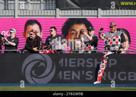 Londres, Royaume-Uni. 4 octobre 2024. Les fans de Saracens lors du match Saracens Women vs Trailfinders Women au StoneX Stadium pour la première manche de la saison 2024/25 de rugby féminin. UK © ️ crédit : Elsie Kibue/Alamy Live News Banque D'Images