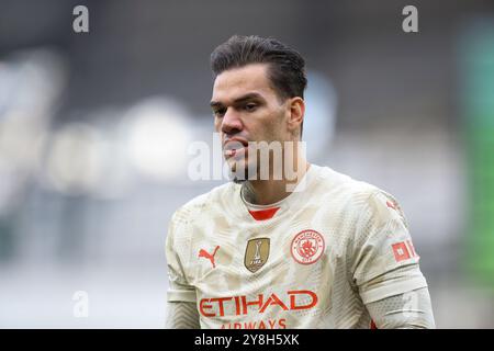 Manchester, Royaume-Uni. 05 octobre 2024. Le gardien de Manchester City Ederson (31) lors du match Manchester City contre Fulham English premier League à l'Etihad Stadium, Manchester, Royaume-Uni le 5 octobre 2024 Credit : Every second Media/Alamy Live News Banque D'Images