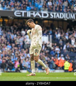 Stade Etihad, Manchester, Royaume-Uni. 5 octobre 2024. Premier League Football, Manchester City versus Fulham ; Ederson of Manchester City Credit : action plus Sports/Alamy Live News Banque D'Images