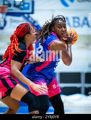 Ferrol, Espagne. 05 octobre 2024. Liga Femenina Endesa panier. Baxi Ferrol contre Kutxabank Araski. Jori Davis crédit : Ismael Miján/Alamy Live News Banque D'Images