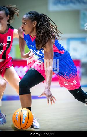 Ferrol, Espagne. 05 octobre 2024. Liga Femenina Endesa panier. Baxi Ferrol contre Kutxabank Araski. Jori Davis crédit : Ismael Miján/Alamy Live News Banque D'Images