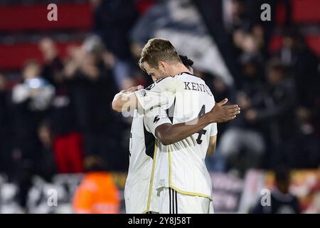 Seraing, Belgique. 05 octobre 2024. Les joueurs d'Eupen célèbrent après avoir remporté un match de football entre le RFC Seraing et la KAS Eupen, samedi 05 octobre 2024 à Seraing, le jour 7 de la deuxième division 2024-2025 'Challenger Pro League' 1B du championnat belge. BELGA PHOTO BRUNO FAHY crédit : Belga News Agency/Alamy Live News Banque D'Images