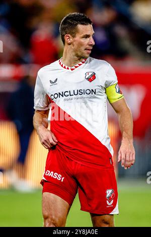 UTRECHT, 05-10-2024, Stadium Galgenwaard, football néerlandais, Eredivisie, saison 2024/2025, pendant le match FC Utrecht - RKC Waalwijk, joueur FC Utrecht Nick Viergever crédit : Pro Shots/Alamy Live News Banque D'Images