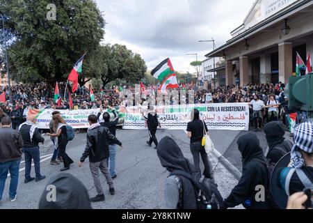 Rome, Italie. 5 octobre 2024. Manifestation à Piazzale Ostiense à Rome pour soutenir le peuple palestinien à l'occasion de l'anniversaire de l'attaque du Hamas du 7 octobre 2023 (crédit image : © Matteo Nardone/Pacific Press via ZUMA Press Wire) USAGE ÉDITORIAL SEULEMENT! Non destiné à UN USAGE commercial ! Banque D'Images