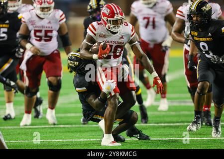 5 octobre 2021 : Louisiana-Lafayette Ragin Cajuns (20 ans) en courant Dre'lyn Washington lors d'un match de football universitaire entre l'Université de Louisiane RaginÕ Cajuns et les Southern Miss Golden Eagles au M.M. Roberts Stadium à Hattiesburg, Mississippi. Bobby McDuffie/CSM Banque D'Images