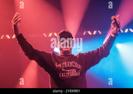 Copenhague, Danemark. 03 octobre 2024. Le chanteur syrien Omar Souleyman donne un concert à Vega à Copenhague. Banque D'Images